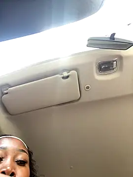 Snapshot of AssMilkymellowxx chatting on November 19, 11:32 am AssMilkymellowxx online show from November 19, 11:32 am