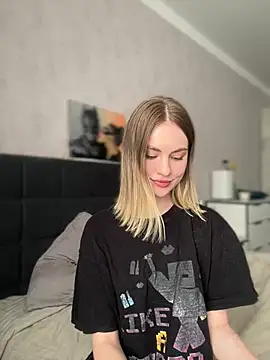 LoveGameSexx online show from March 14, 12:18 pm