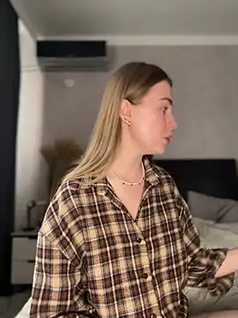 LoveGameSexx online show from March 1, 9:55 am