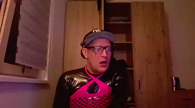 Bigthroaterboy online show from February 20, 12:08 am