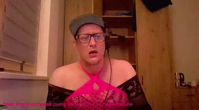 Bigthroaterboy online show from March 1, 2:04 am