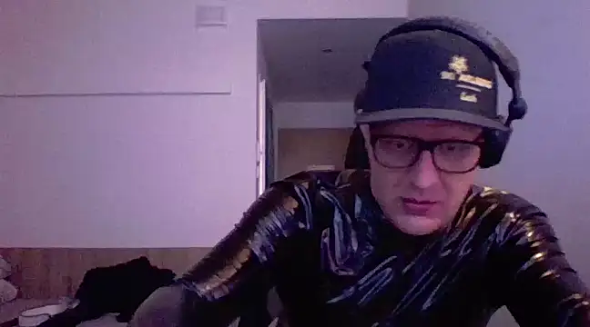 Bigthroaterboy online show from March 8, 2:51 pm