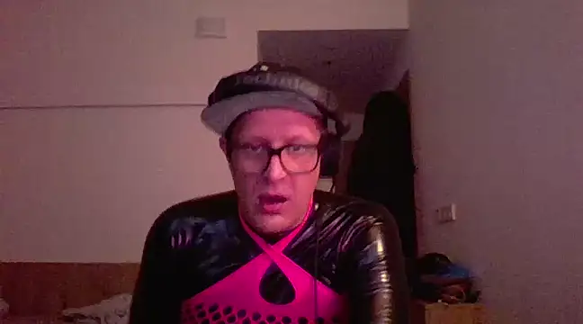 Bigthroaterboy online show from March 11, 6:21 am