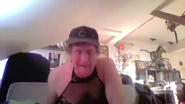 Bigthroaterboy online show from May 15, 5:42 pm