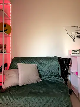 SmilingDutchie online show from December 5, 6:33 pm