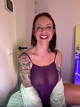 SmilingDutchie online show from December 14, 7:25 pm