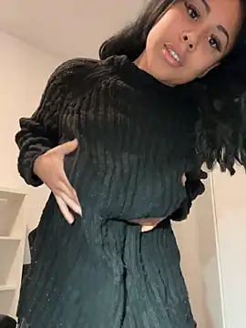 HaileyDiana online show from February 11, 3:17 pm