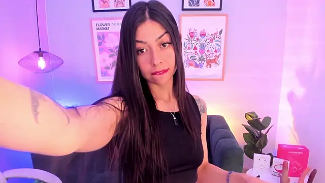 Melissa Koster online show from April 8, 6:13 am