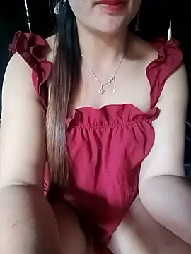Snapshot of Silylina6969 chatting on June 11, 12:32 am Silylina6969 online show from June 11, 12:32 am