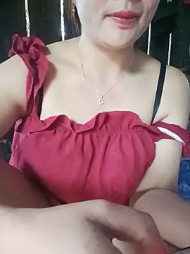 Snapshot of Silylina6969 chatting on June 14, 1:03 am Silylina6969 online show from June 14, 1:03 am