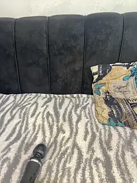 Snapshot of JaneDoexxxxx chatting on February 10, 10:41 am JaneDoexxxxx online show from February 10, 10:41 am