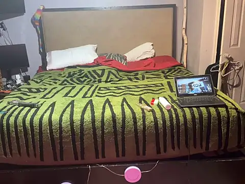 trash4cash online show from February 4, 5:13 am