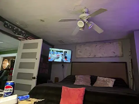 trash4cash online show from February 12, 6:30 am