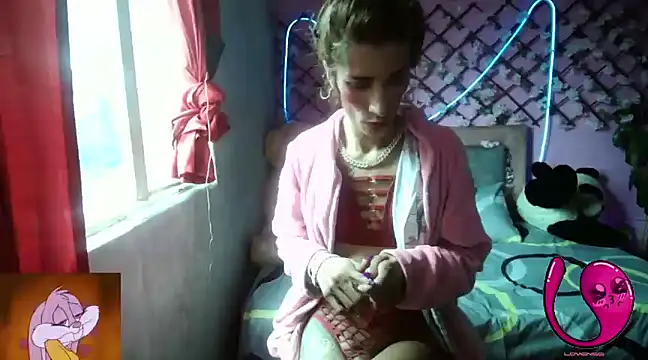 roxy roxxan online show from January 24, 6:25 pm