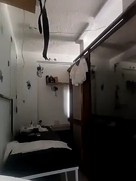 roxy roxxan online show from April 13, 7:08 pm