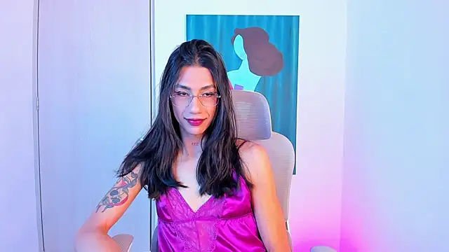 Snapshot of sofiaa_grey_ chatting on April 26, 3:53 pm sofiaa grey online show from April 26, 3:53 pm