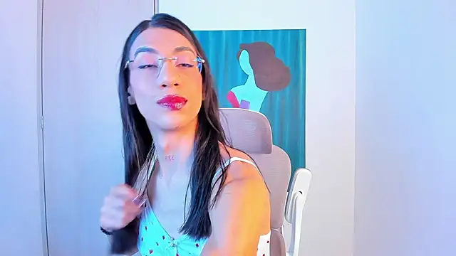 Snapshot of sofiaa_grey_ chatting on May 11, 5:21 pm sofiaa grey online show from May 11, 5:21 pm