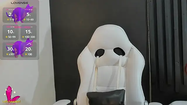 Shayla27 online show from January 20, 1:11 pm