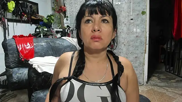 Snapshot of Erlinda-engel chatting on September 26, 12:20 pm Erlinda-engel online show from September 26, 12:20 pm