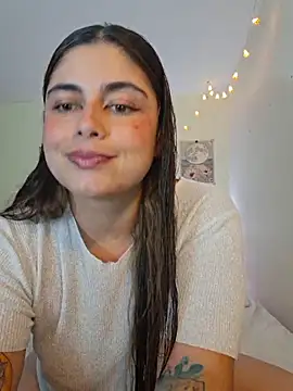 Juliietha servas online show from October 24, 1:46 am