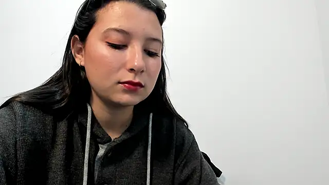 cami-01 online show from October 17, 8:11 pm