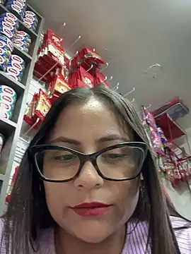 Snapshot of Sol_biglips chatting on January 8, 2:03 pm Sol biglips online show from January 8, 2:03 pm