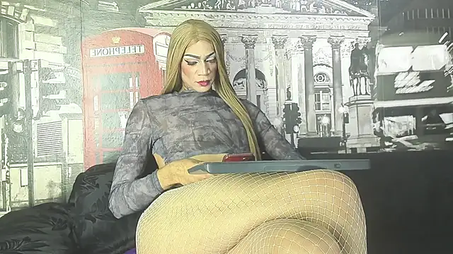 Haileybieberr online show from January 16, 9:40 pm