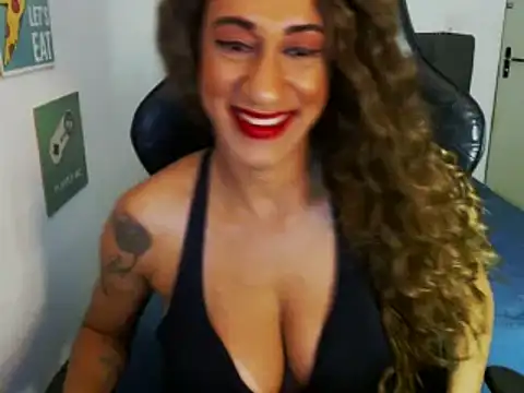 Snapshot of gauchinhaG chatting on December 21, 1:21 pm gauchinhaG online show from December 21, 1:21 pm