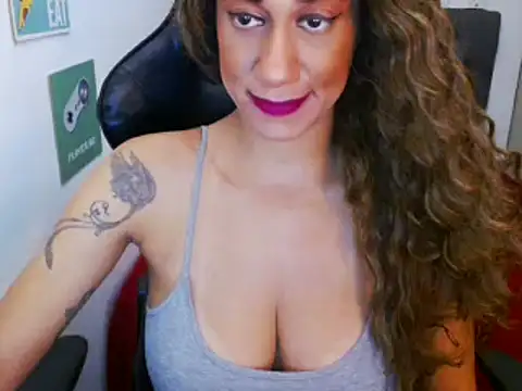 Snapshot of gauchinhaG chatting on February 26, 4:35 pm gauchinhaG online show from February 26, 4:35 pm