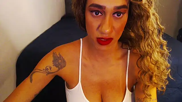 Snapshot of gauchinhaG chatting on March 10, 5:07 pm gauchinhaG online show from March 10, 5:07 pm