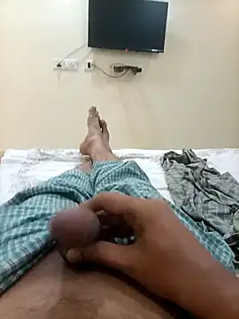AUNTY1984 online show from June 2, 2:02 am
