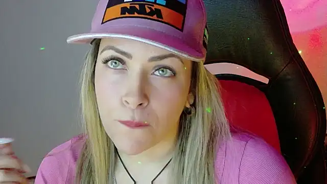 Natalia Montoya online show from November 5, 10:21 pm