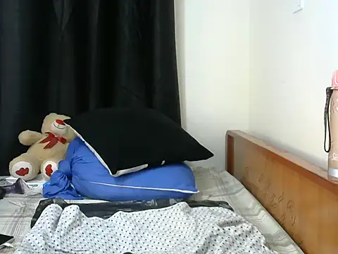 Snapshot of ebony_shilly3 chatting on January 26, 9:18 pm ebony shilly3 online show from January 26, 9:18 pm
