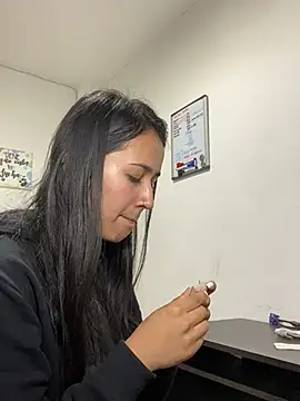 Snapshot of AnithaFigueroa1 chatting on January 25, 1:21 am AnithaFigueroa1 online show from January 25, 1:21 am