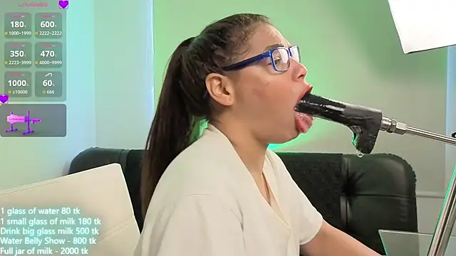 Snapshot of Anabel693 chatting on February 15, 2:25 pm Anabel693 online show from February 15, 2:25 pm