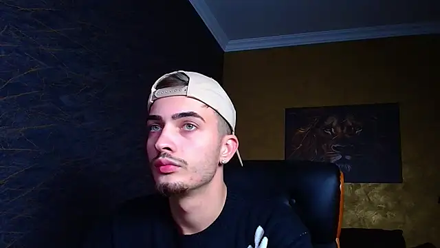 BrandonTate online show from October 3, 12:02 pm