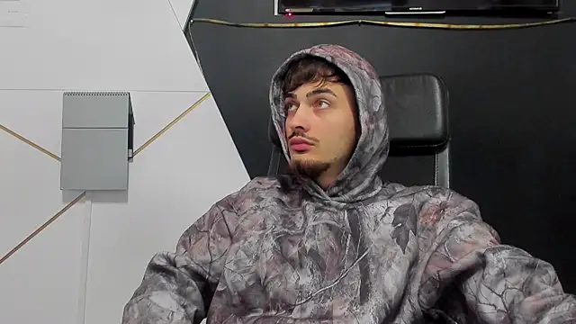 BrandonTate online show from March 29, 6:57 am