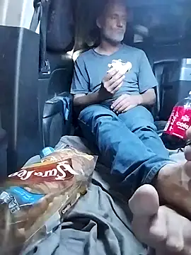 FloppyPickle4u online show from February 6, 9:06 pm