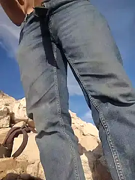 FloppyPickle4u online show from February 8, 11:24 pm