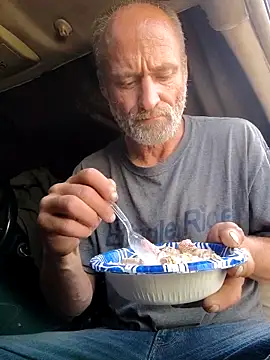 FloppyPickle4u online show from February 16, 7:05 pm