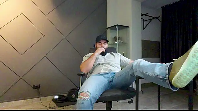 mattmasterss online show from January 27, 2:20 am