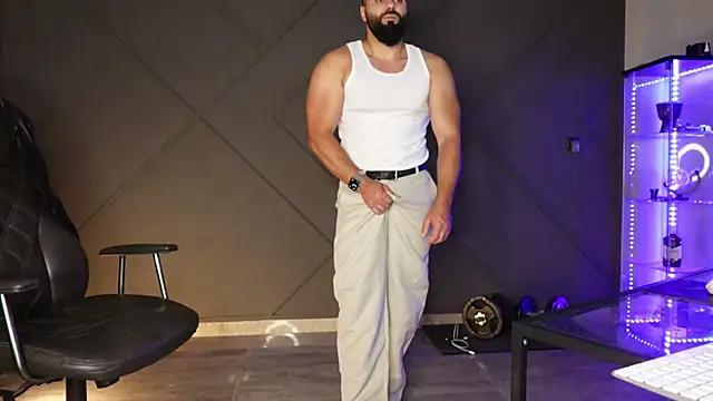 mattmasterss online show from May 25, 8:15 pm