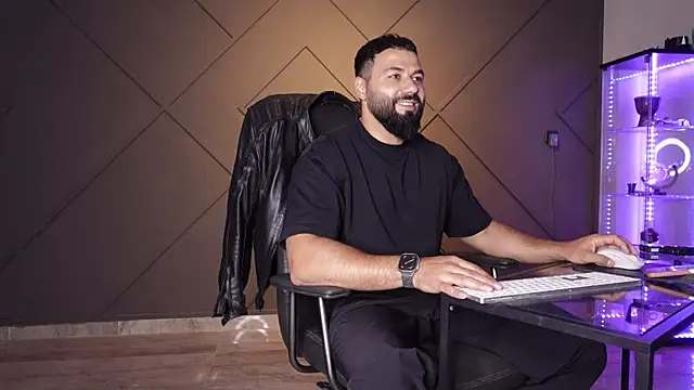 mattmasterss online show from June 1, 7:26 pm
