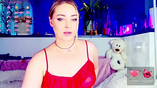 JuliaSpace  online show from May 17, 4:03 pm