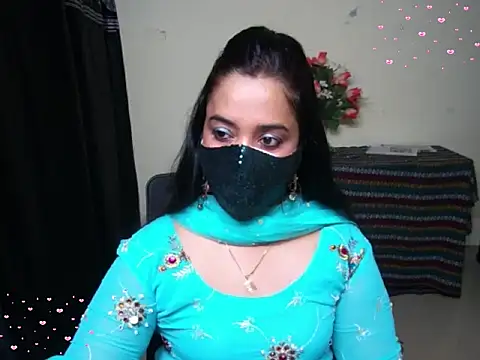 Arushisingh8888 online show from November 30, 1:04 pm