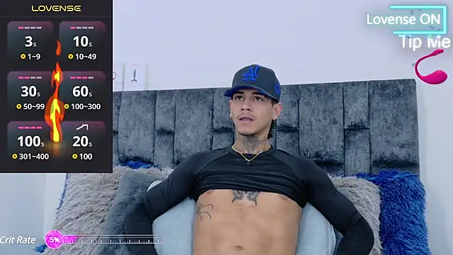 JAYCOB00 online show from February 1, 9:40 pm