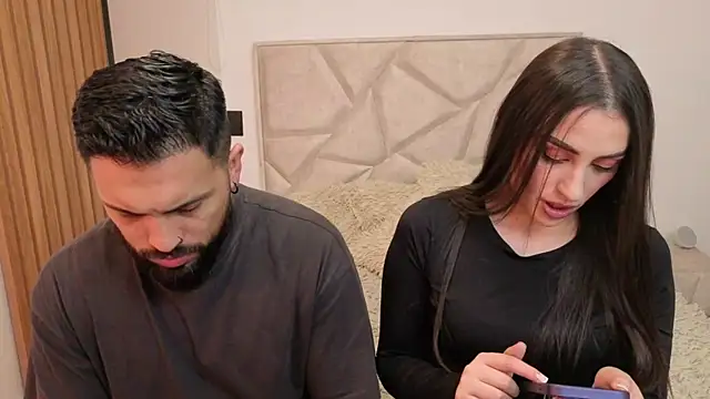 Snapshot of teseo_and_afroditha_ chatting on September 26, 3:21 am teseo and afroditha online show from September 26, 3:21 am