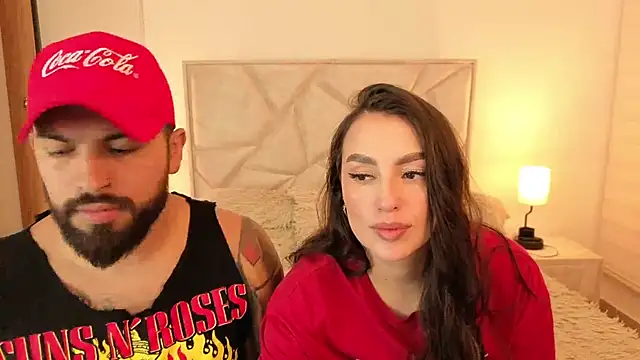 Snapshot of teseo_and_afroditha_ chatting on November 7, 5:18 am teseo and afroditha online show from November 7, 5:18 am