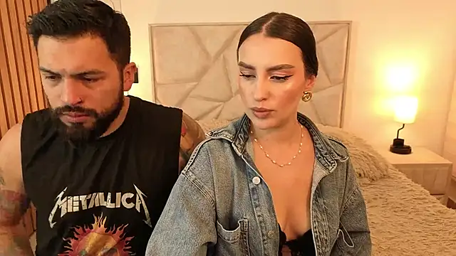 Snapshot of teseo_and_afroditha_ chatting on December 2, 3:12 am teseo and afroditha online show from December 2, 3:12 am