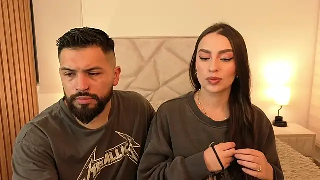 Snapshot of teseo_and_afroditha_ chatting on December 3, 2:30 am teseo and afroditha online show from December 3, 2:30 am